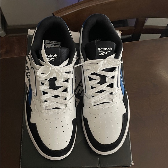 Reebok White, Black & Blue Classic Low-Top Sneakers - Picture 4 of 5